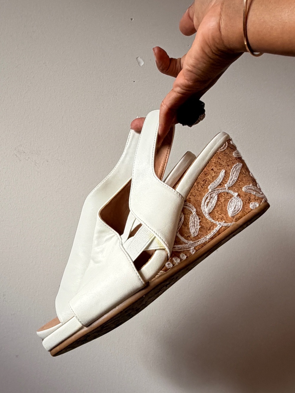 Mootsies Tootsies White Slingback Wedge Sandals with Embroidered Cork Heel